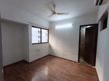 Room in 1 BHK Apartment at Lodha Lakeshore Greens, Dombivli East – for Rent