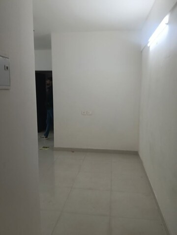 2 BHK Apartment For Rent in Signature Global Proxima Phase 2, Sector 89
