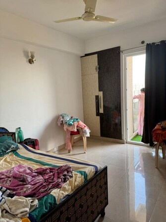 2 BHK + Extra Room 835 Sq.Ft. Apartment in Amrapali Golf Homes
