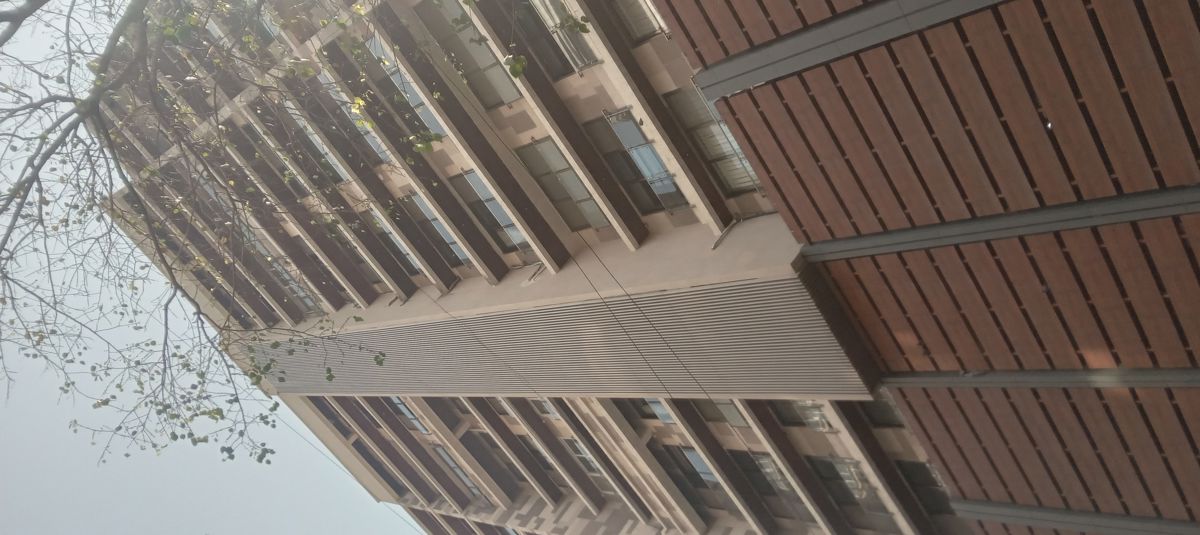 3 BHK + Servant Room Apartment For Sale in Bandra West