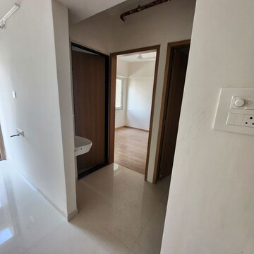 Room in 1.5 BHK Apartment at Prithvi Proximus, Hadapsar – for Rent