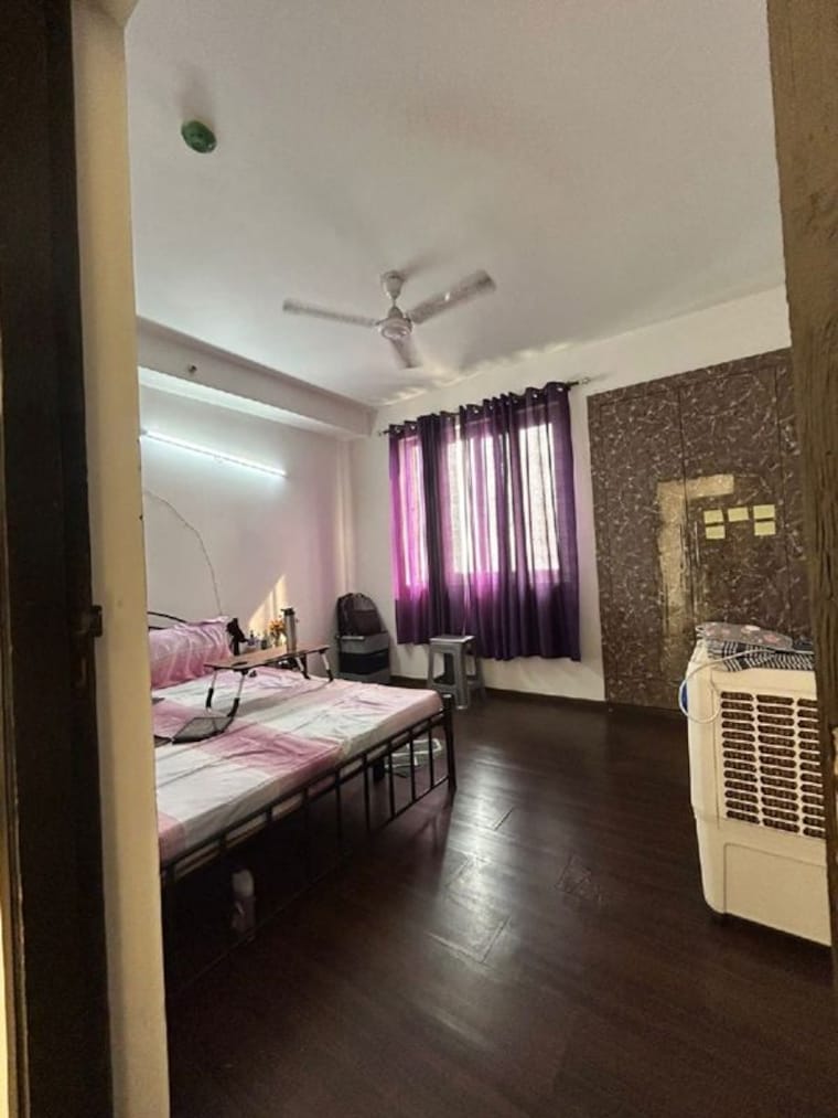 Room, sector 138 noida 2 Bedroom 1071 Sq.Ft. Builder Floor In Sector 138 Noida Noida 9952697