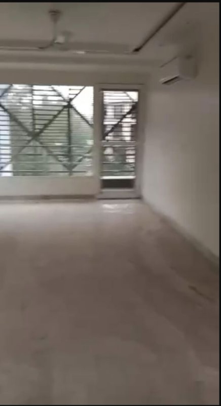 Floor Plan, east of kailash Commercial Showroom 1800 Sq.Ft. In East Of Kailash Delhi 9952896