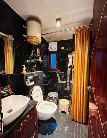 Master Bedroom in 2 BHK Builder Floor at Saket – for Rent