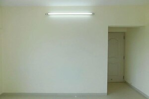 Room in 2 BHK Apartment at Mayfair Housing Hillcrest, Vikhroli West – for Sale