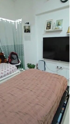 Bedroom in 3 BHK Apartment at Satyam Springs, Deonar – for Rent