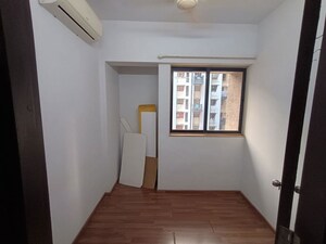 Room in 2 BHK Apartment at Lodha Lakeshore Greens, Dombivli East – for Rent