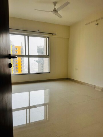 Room in 3 BHK Apartment at Pride Purple Park Titan, Hinjewadi – for Rent