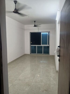 Room in 2 BHK Apartment at Sheth Auris Bliss, Malad West – for Sale