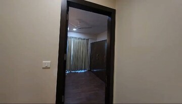  2 BHK Apartment at Raheja Atlantis, Lower Parel – for Sale