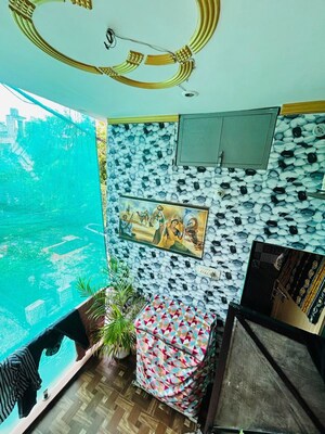 Master Bedroom in 5 BHK Independent House at Eldeco Udyan II, Raebareli Road – for Sale