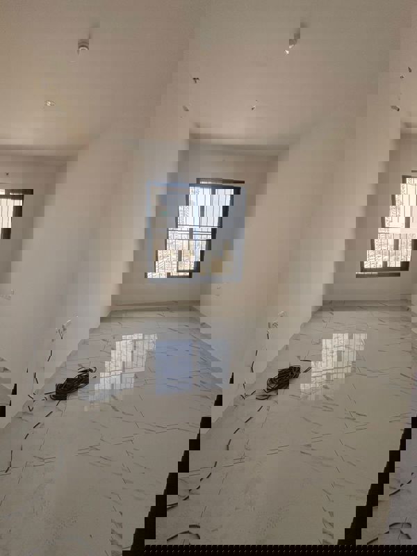 2 BHK + Extra Room 800 Sq.Ft. Apartment in Kohinoor Sapphire