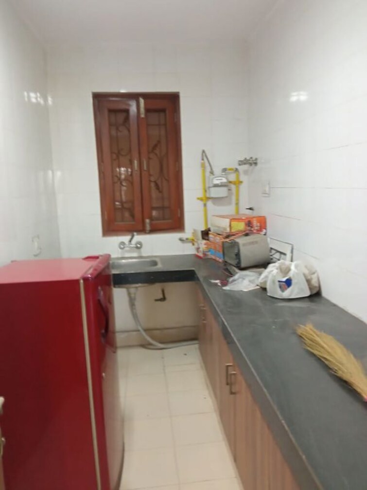 Kitchen, vasant kunj 3 Bedroom 1914 Sq.Ft. Builder Floor In Vasant Kunj Delhi 9953427