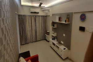 Team Area in 2 BHK Apartment at Mayfair Housing Hillcrest, Vikhroli West – for Sale