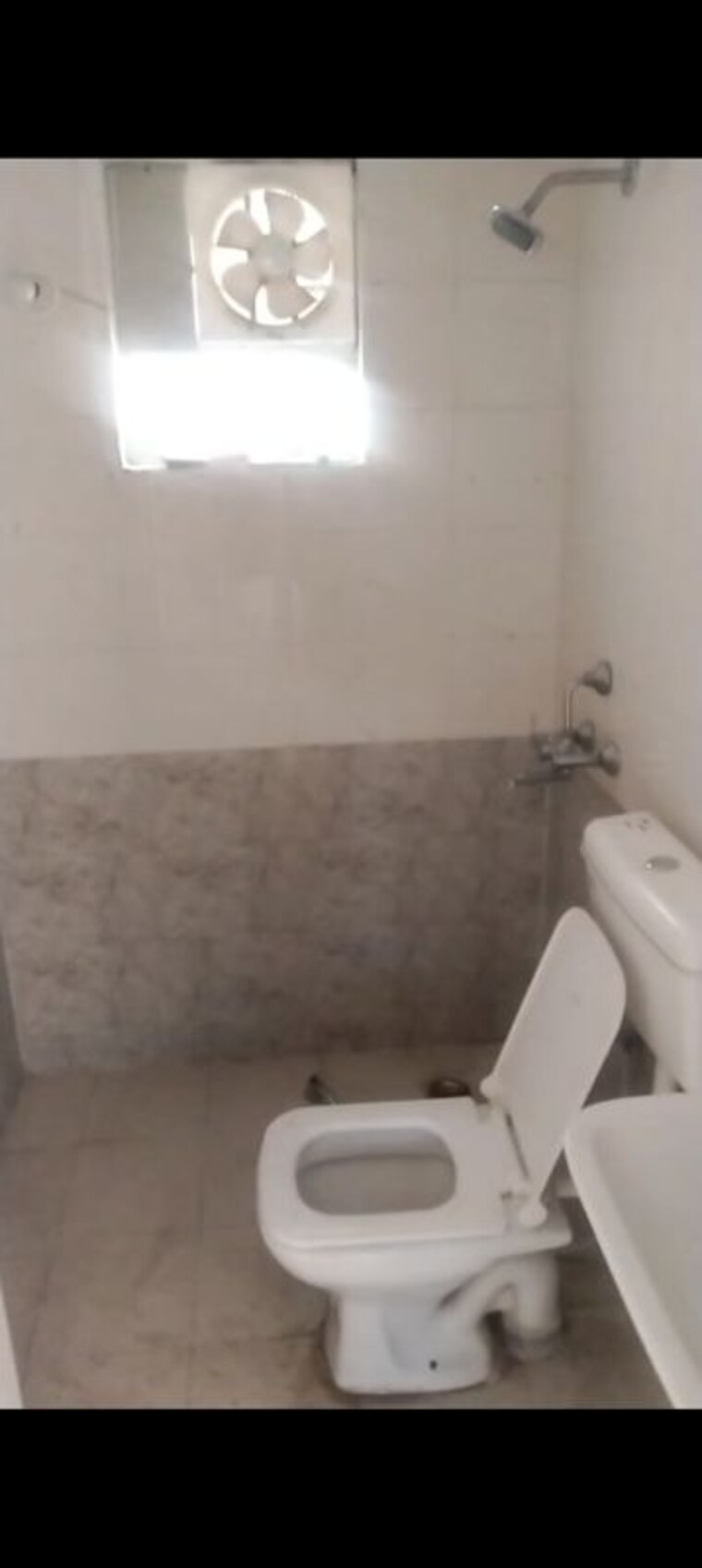 Bathroom, rof-aalayas 3 Bedroom 600 Sq.Ft. Apartment In Sector 102 Gurgaon 9953549