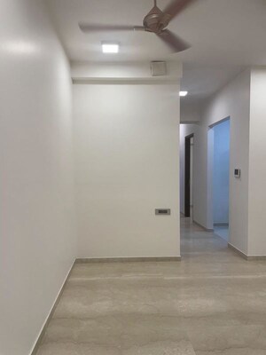 Room in 3 BHK Apartment at Omkar Alta Monte, Malad East – for Rent