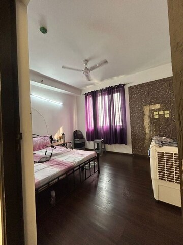 Room in 3 BHK Builder Floor at Sector 138 Noida – for Sale