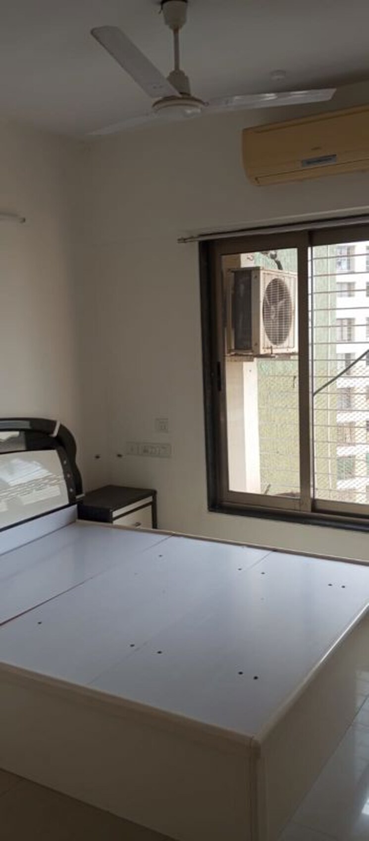Room, acme-ozone 3 Bedroom 1350 Sq.Ft. Apartment In Manpada Thane 9953652