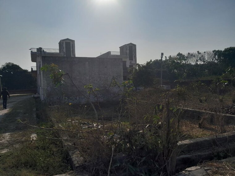 undefined, badalpur  175 Sq.Mt. Plot In Badalpur Greater Noida 9953711