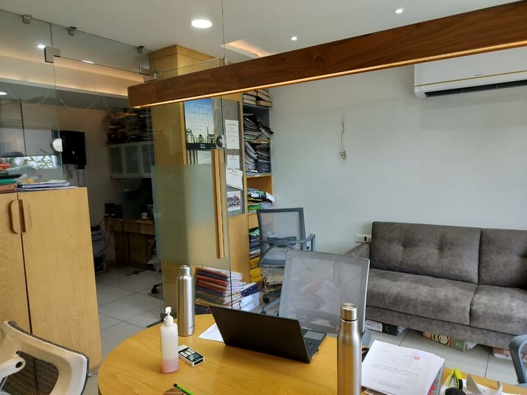 Living Room, science city Commercial Office Space 707 Sq.Ft. In Science City Ahmedabad 9953697
