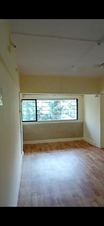 Room in 1 BHK Apartment at Kiran Chandra CHS, Andheri West – for Rent