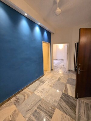 Room in 4 BHK Builder Floor at Greater Kailash I – for Rent