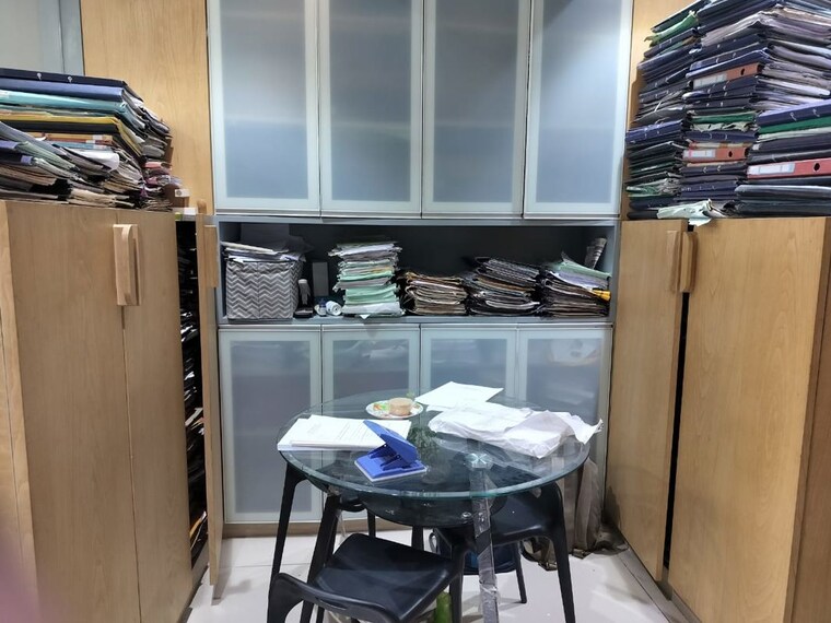 Team Area, science city Commercial Office Space 707 Sq.Ft. In Science City Ahmedabad 9953850