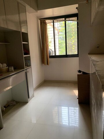 Room in 1.5 BHK Apartment at Bhushan Park View CHS, Borivali West – for Rent