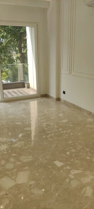 Room in 4 BHK Builder Floor at Greater Kailash ii – for Sale