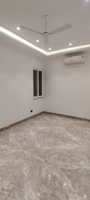 Room in 4 BHK Builder Floor at Greater Kailash ii – for Sale