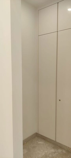 Furnished Amenities in 4 BHK Builder Floor at Greater Kailash ii – for Sale