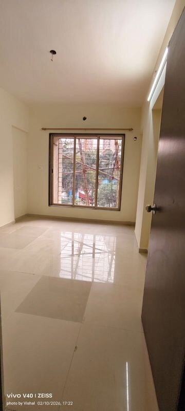 Bedroom in 2 BHK Apartment at VR Bhoomi Acres F Wing, Ghodbunder Road – for Rent