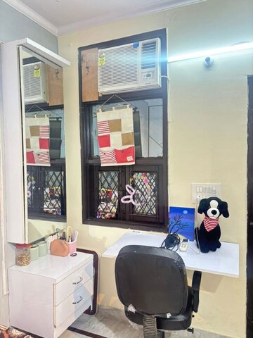 Master Bedroom in 2.5 BHK Builder Floor at Uttam Nagar – for Sale