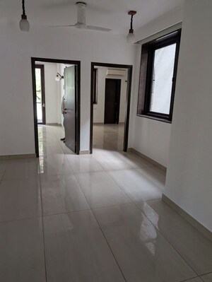 Room in 4 BHK Builder Floor at Greater Kailash ii – for Rent