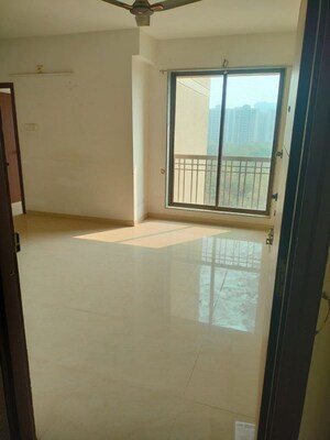 Room in 3 BHK Apartment at Shela – for Rent