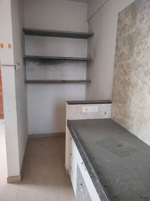 Furnished Amenities in 3 BHK Apartment at Shela – for Rent