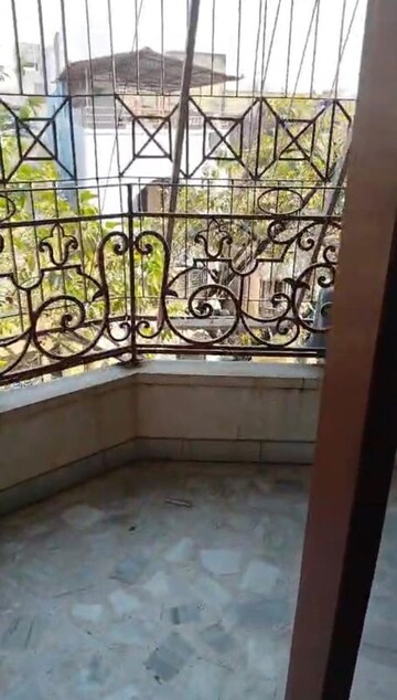 Balcony in 3 BHK Apartment at Elgin Road – for Rent