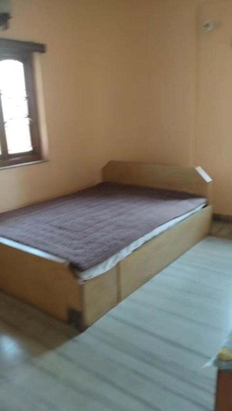Bedroom, elgin road 3 Bedroom 1350 Sq.Ft. Apartment In Elgin Road Kolkata 9953754