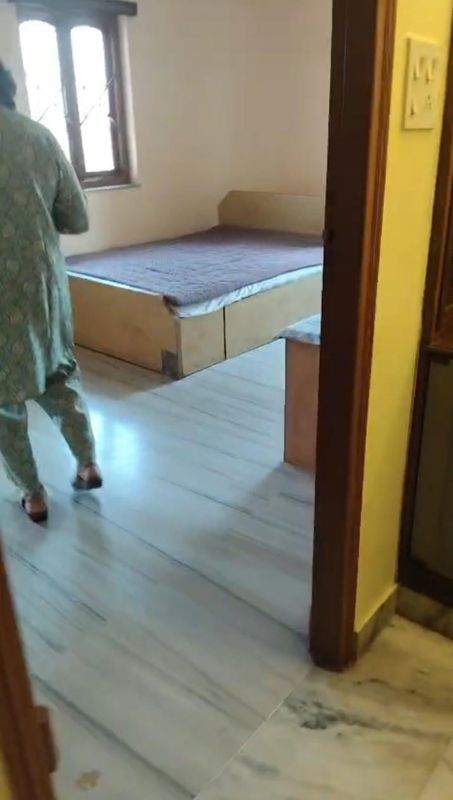 3 BHK + Pooja Room,Basement,Store Room Apartment For Rent in Elgin Road