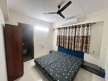 Bedroom in 3 BHK Apartment at Shela – for Rent