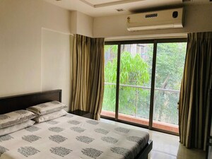 Bedroom in 3 BHK Apartment at Ekta Eminente I, Khar West – for Rent