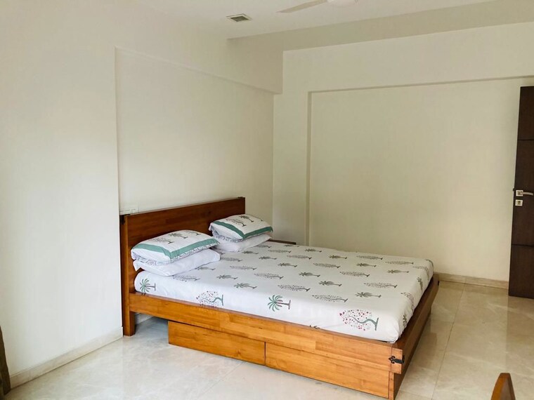 Bedroom, ekta-eminente-i 3 Bedroom 1900 Sq.Ft. Apartment In Khar West Mumbai 9953981