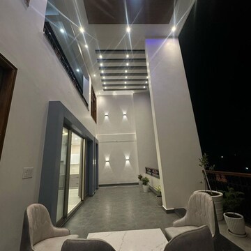 Staircase in 5 BHK Villa at Emaar Gomti Greens Villas, Sushant Golf City – for Rent