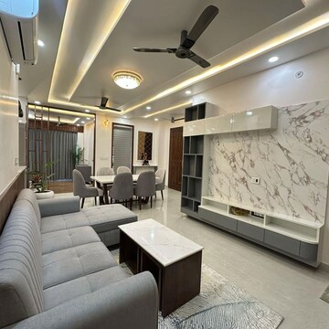 Team Area in 5 BHK Villa at Emaar Gomti Greens Villas, Sushant Golf City – for Rent