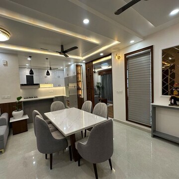 Team Area in 5 BHK Villa at Emaar Gomti Greens Villas, Sushant Golf City – for Rent