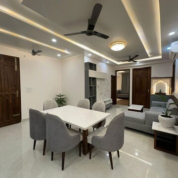 Team Area in 5 BHK Villa at Emaar Gomti Greens Villas, Sushant Golf City – for Rent