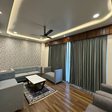 Bedroom in 5 BHK Villa at Emaar Gomti Greens Villas, Sushant Golf City – for Rent