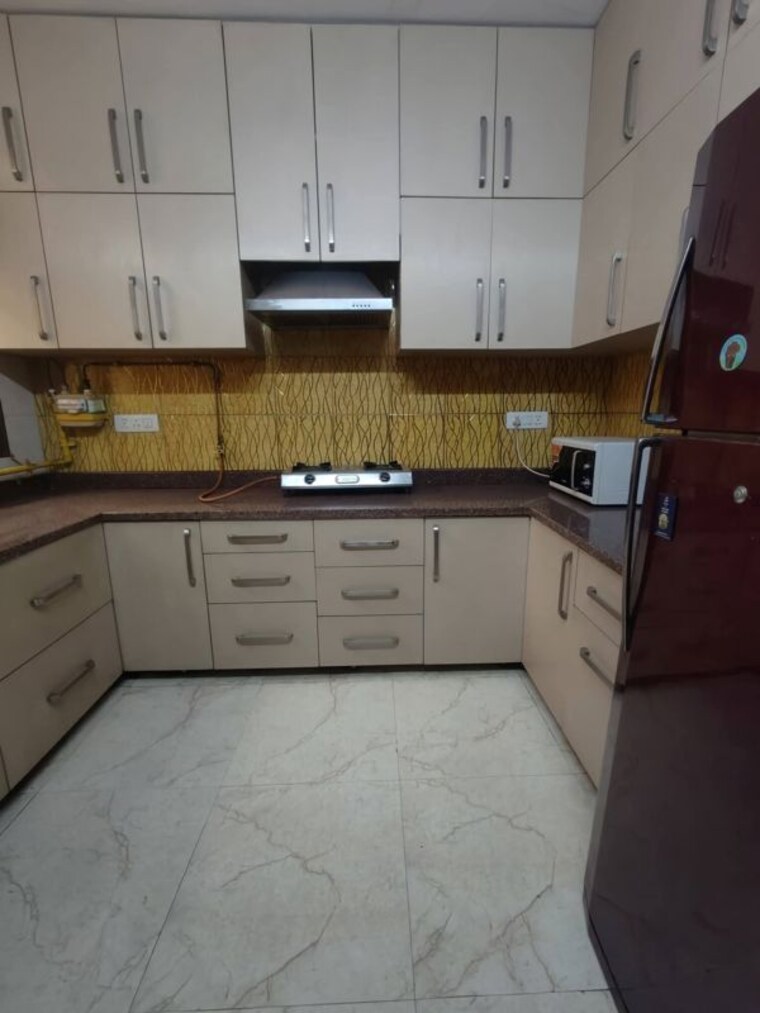 Kitchen, shivalik colony 2 Bedroom 1050 Sq.Ft. Builder Floor In Shivalik Colony Delhi 9954030