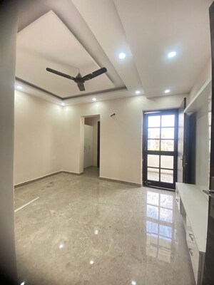 Room in 3 BHK Builder Floor at BPTP Parkland Pride, Sector 77 – for Sale