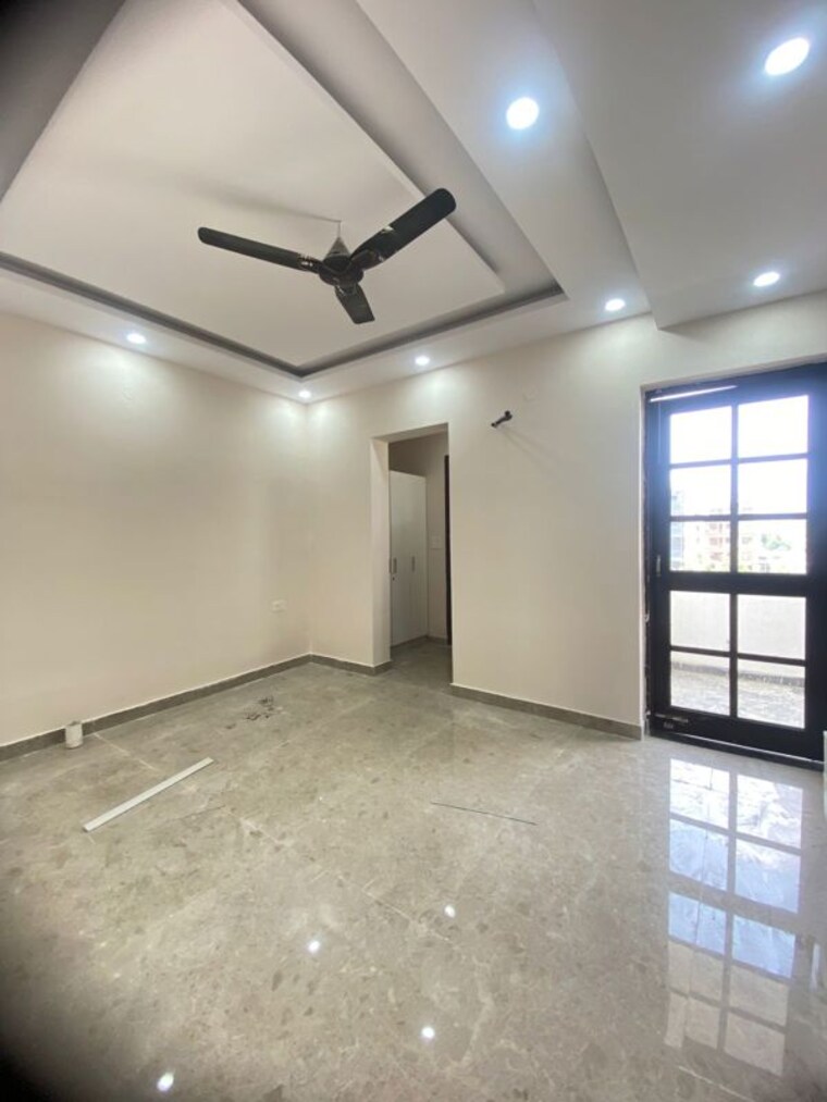 Room, bptp-parkland-pride 3 Bedroom 190 Sq.Yd. Builder Floor In Sector 77 Faridabad 9954034